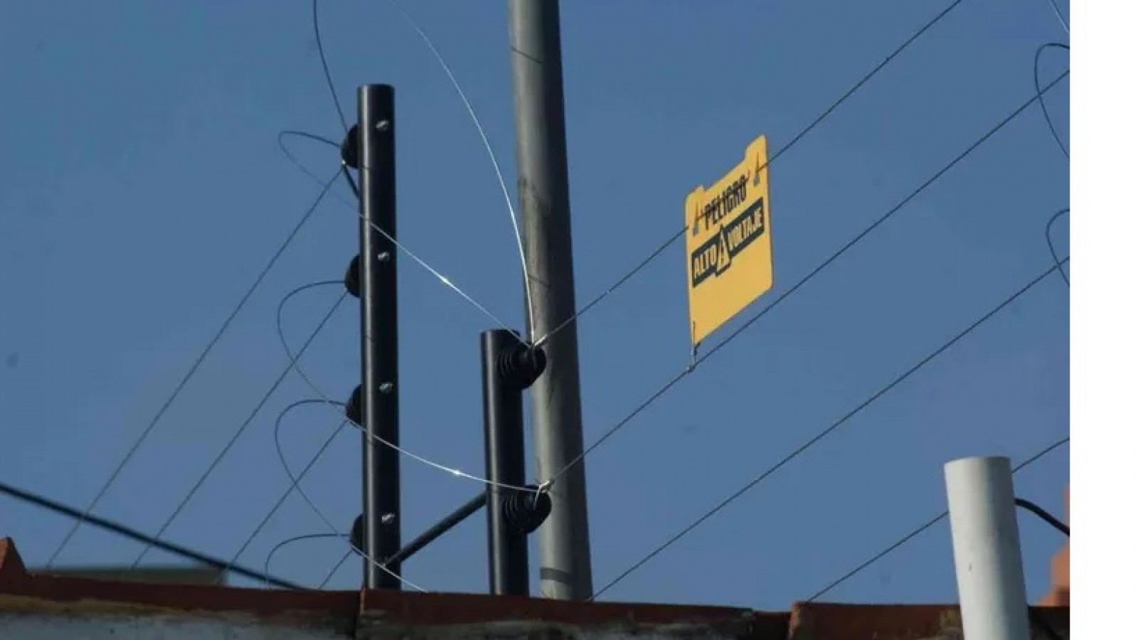 Increíble: por los hechos de inseguridad vecinos podrían electrificar sus cercos